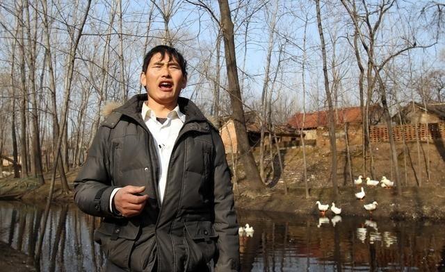 朱之文回忆北漂时住猪圈吃树芽 朱之文成名后痛苦(4)