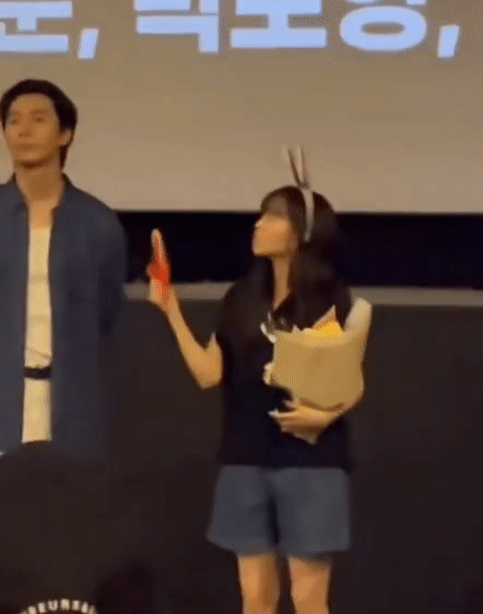 韩国这是啥宣传路子啊?朴叙俊拒绝戴发箍