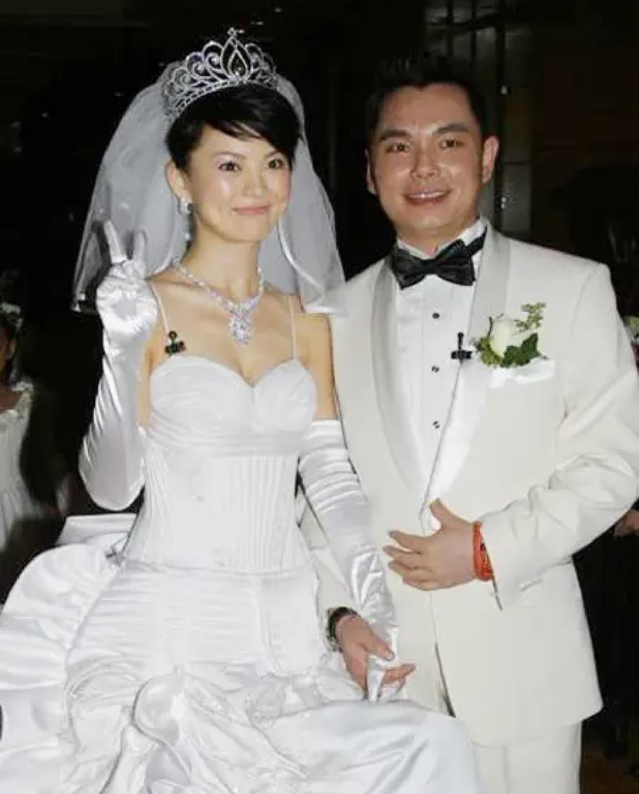 李湘前夫是谁(李湘前夫李厚霖暴瘦露面,脸颊凹陷胡子变白,皈依佛门多年未再婚)