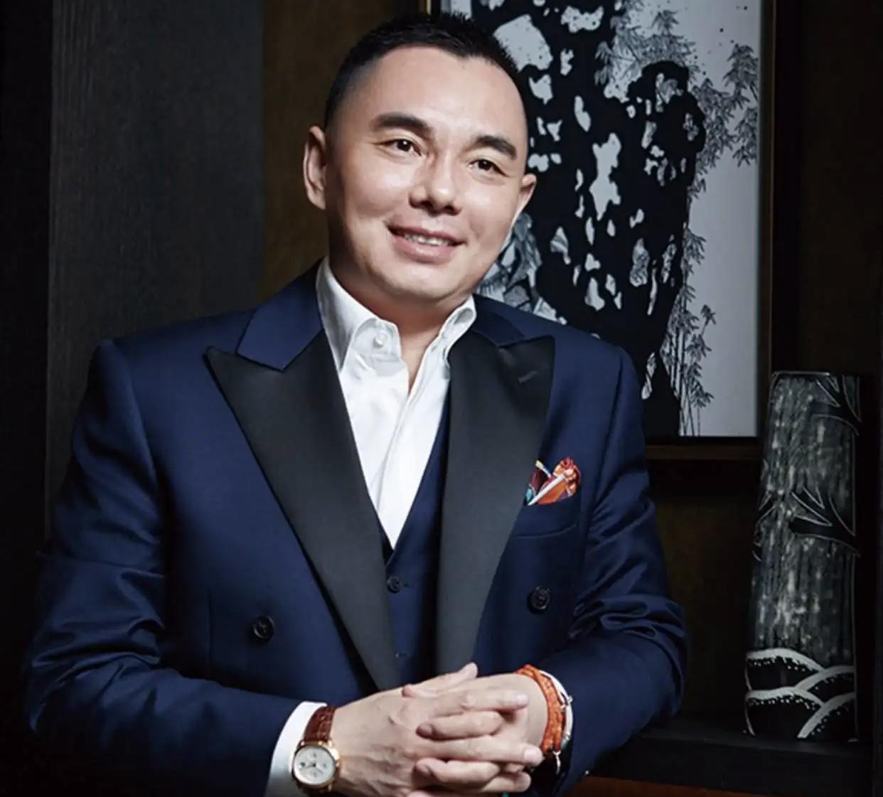 李湘前夫是谁(李湘前夫李厚霖暴瘦露面,脸颊凹陷胡子变白,皈依佛门多年未再婚)