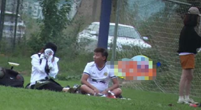 陈羽凡白百合高调复合(陈羽凡录音室玻璃影子疑似白百何)