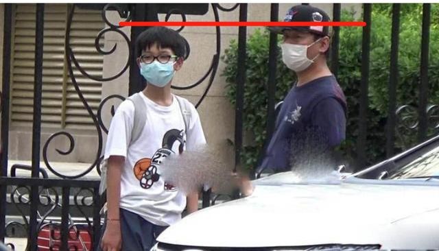 陈羽凡白百合高调复合(陈羽凡录音室玻璃影子疑似白百何)