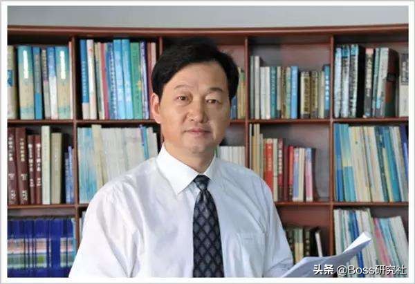 河南南阳第三大富豪冯长革,最新身价55亿,现任和谐汽车董事长