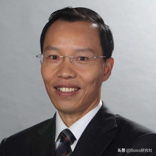 河南南阳第三大富豪冯长革,最新身价55亿,现任和谐汽车董事长