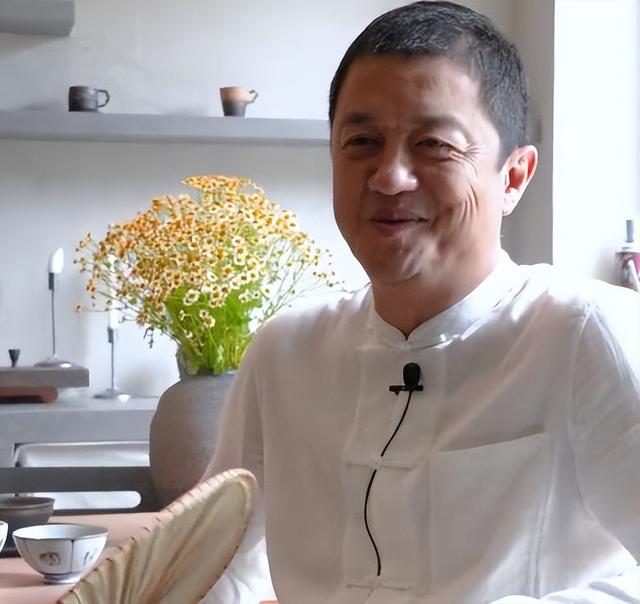 李亚鹏和王菲的婚姻(李亚鹏豪掷4亿开民宿)(9)