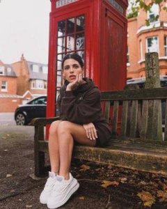 瓦伦蒂娜与恩佐:从青涩爱情到理性分离的故事