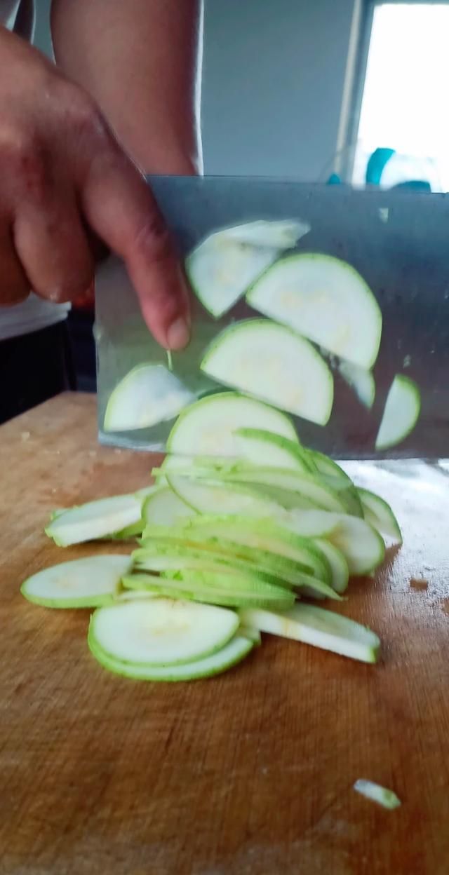 如何消灭苍蝇，在农村环境差，如何消灭苍蝇？图2