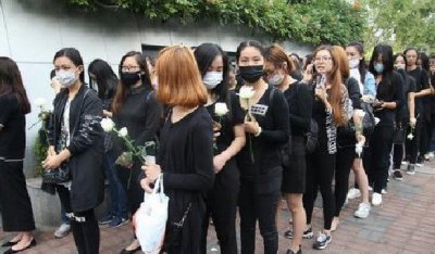 乔任梁何以一年后才降葬,亲朋爆料乔任梁前女友遏止葬礼举行