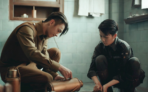 烈火军校什么时候发现谢襄是女的