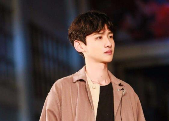 《初晨》已确认定档,白敬亭演绎深情暖男,与她上演虐心姐弟恋