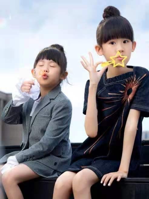 陆毅和鲍蕾的女儿（陆毅女儿贝儿长大后的照片）