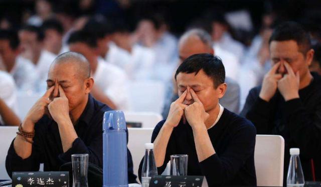 李连杰幕后的故事（李连杰身世谜团）(10)