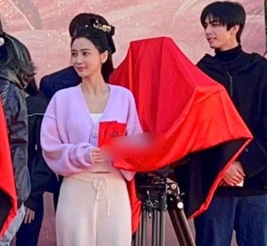 008oazGely1hamnsbx9exj30f10ekjsq