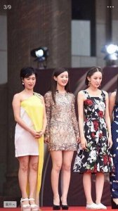 朱茵的身高有多高?(赵丽颖和朱茵穿10cm恨天高,都没有古力娜扎高)