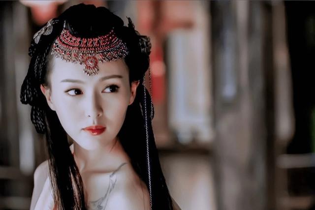 唐嫣的古装造型只有紫萱好看一点(37岁的唐嫣扮12年前的紫萱)(6)