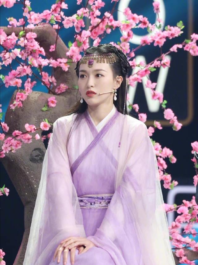 唐嫣的古装造型只有紫萱好看一点(37岁的唐嫣扮12年前的紫萱)(2)