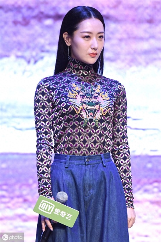 《隋唐演义》中的萧美娘，《神话》中的玉漱，如今端庄有气质