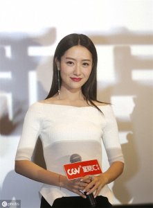 《隋唐演义》中的萧美娘,《神话》中的玉漱,如今端庄有气质