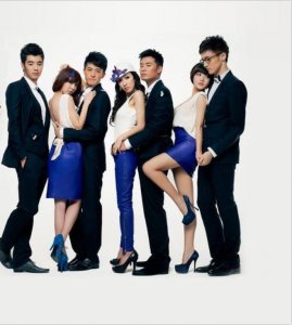 还记得《爱情公寓》“拜金女”米娅吗?当年花枝招展,如今成这样