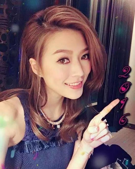 连诗雅喜爱夜蒲剧照(夜蒲女神连诗雅晒38吋长腿)