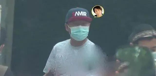 白百合的个人资料 :近照无意中暴露住的是别墅,离婚后远离男人过得很幸福