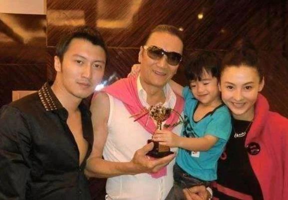 谢霆锋和张柏芝复婚定在几月几日(谢霆锋不再沉默)(5)