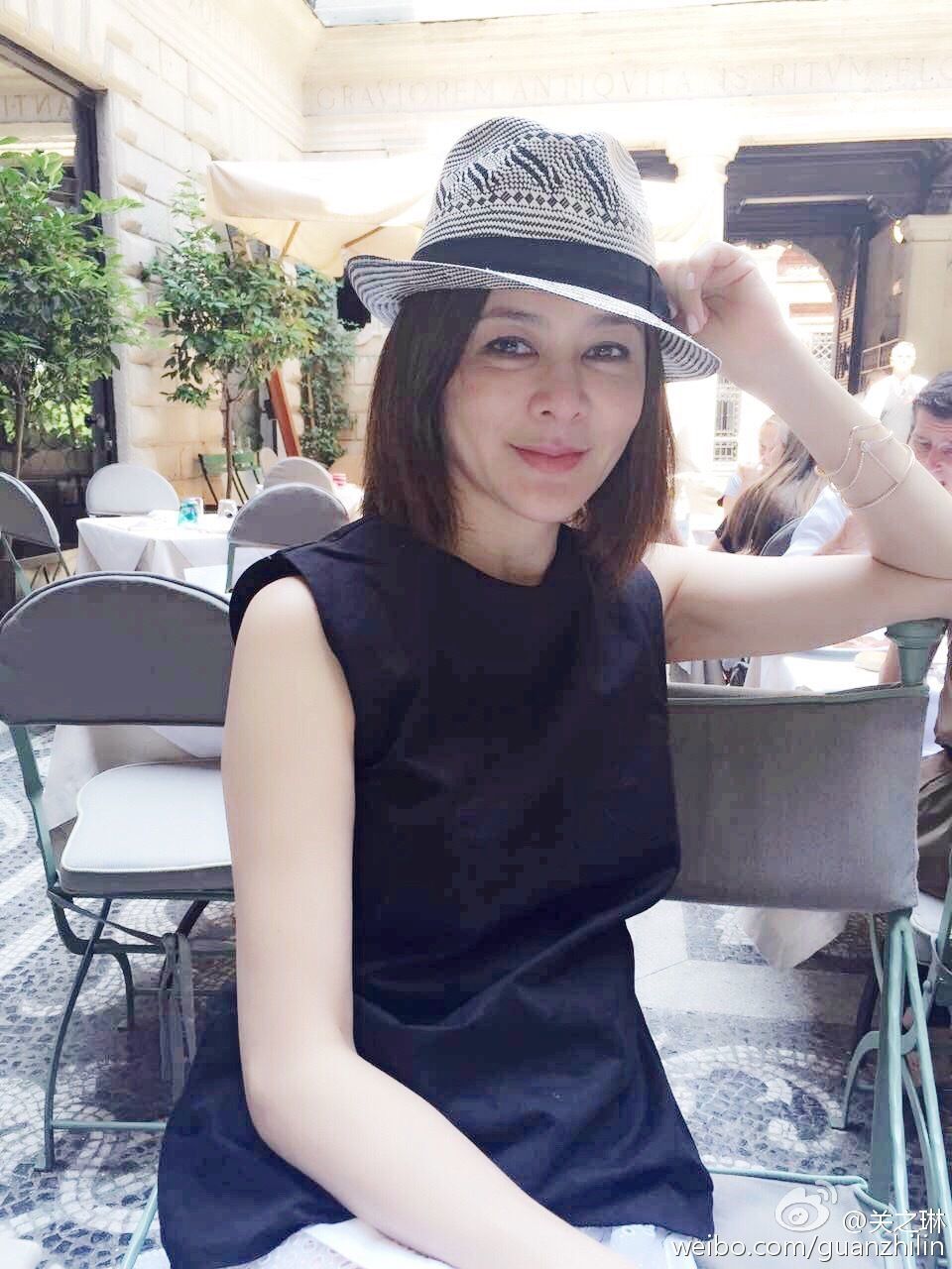 关之琳个人资料写真作品