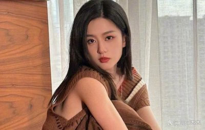 乔欣否认背刺女司机,指责网友无中生有,堵路言论再度被扒槽点多