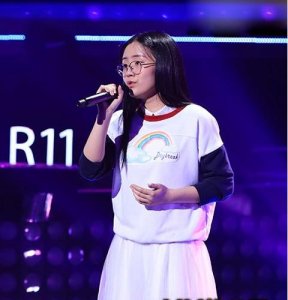 《中国新歌声2》的郭沁错失了冠军,却是最大的赢家