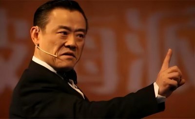 周立波简历个人资料:23岁打瞎岳父,3次婚姻2次入狱,被“封杀”一点都不冤