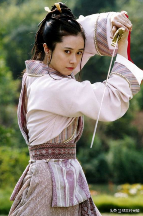 何美钿个人资料简介(冻龄女神何美钿个人简介)