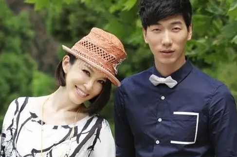 张亮和妻子寇静为何离婚(张亮离婚事件始末)(1)_