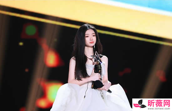 董璇个人资料简介及老公 出演雪花女神龙出道