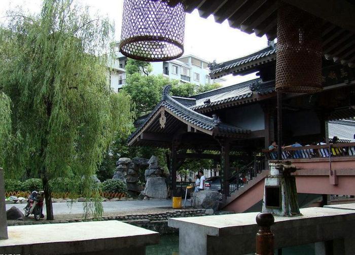 广西有一个不输乌镇西塘的古镇，避世千年独自美丽