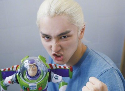 “攻起十足”的星野,网友:长发比女人还美!