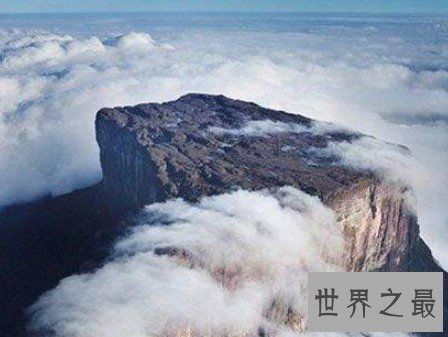 云端上失落的世界罗赖马山,攀登上山顶震撼风景