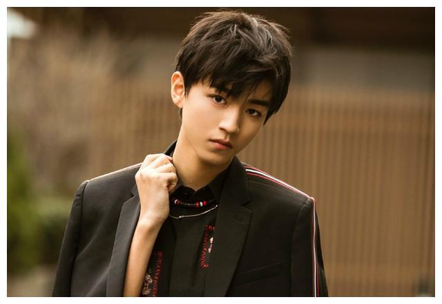 《中餐厅》第二季嘉宾:赵薇、苏有朋、舒淇、王俊凯,你期待谁?