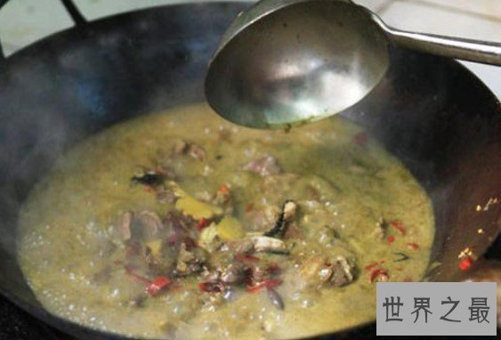 史上最难以下咽的美食，闻名四方的牛粪火锅你吃过吗