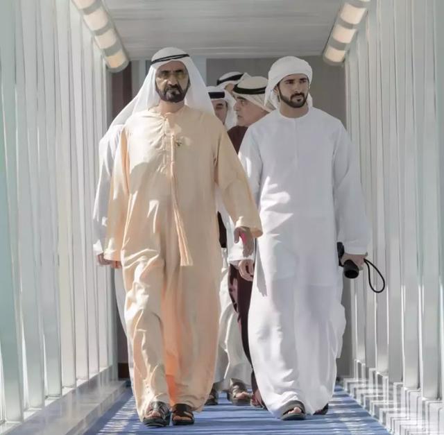 宇宙最帅多金的迪拜王子大婚！娶的是表妹，兄弟同爱一女狗血大戏