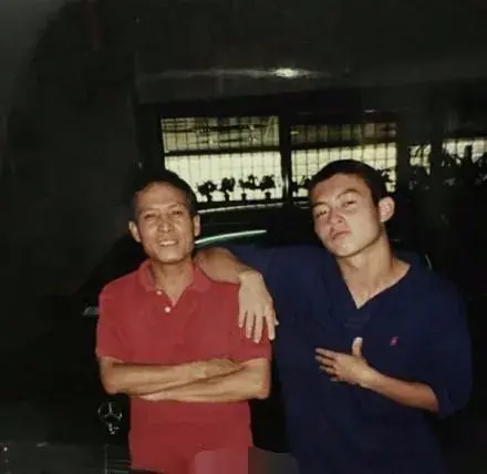 陈冠希艳门照是谁拍的(是谁一手造就了陈冠希的艳照门)