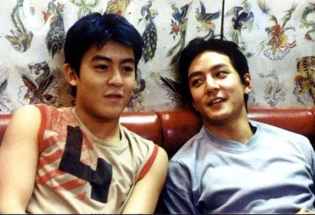 陈冠希艳门照是谁拍的(是谁一手造就了陈冠希的艳照门)