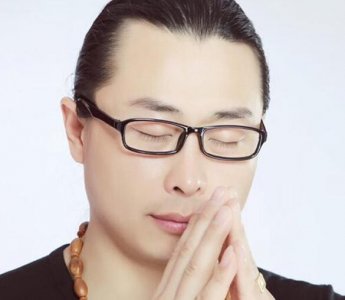 泪蛋蛋掉在酒杯杯里原唱 陕北民歌由曹军民作词