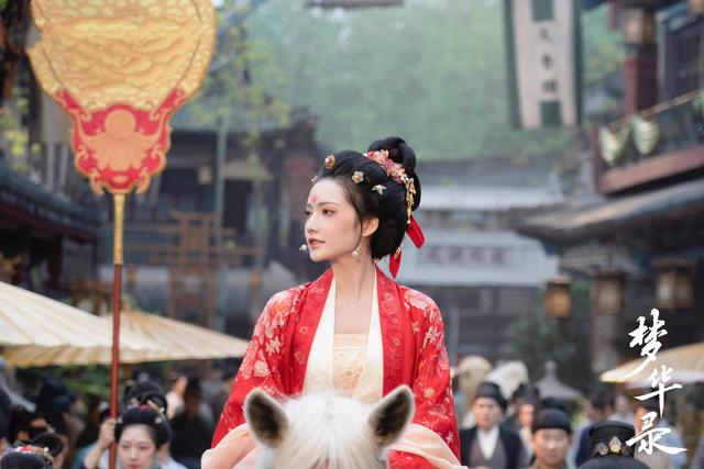 柳云龙优秀演员(近25年来最好的10位国产剧导演)(1)