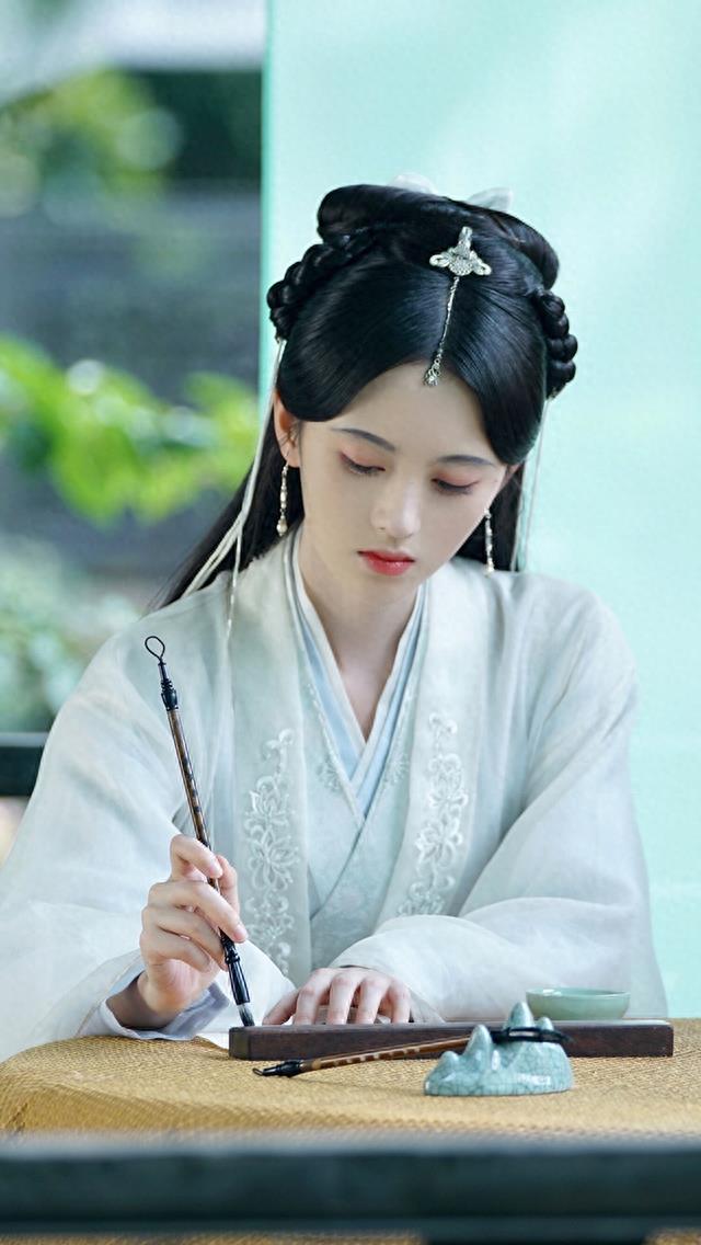 《新白娘子传奇》鞠婧祎仙气剧照图片手机壁纸