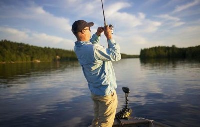 ​钓鱼打路亚是什么意思（路亚的名称由来及钓法技巧）
