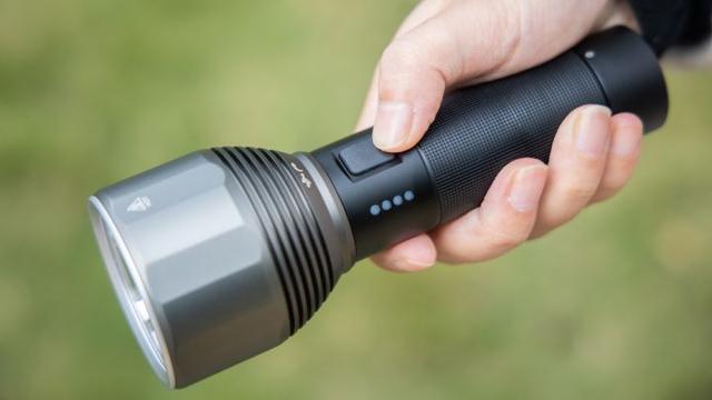 目前最好的强光手电评测（这是一份手电清单）(2)