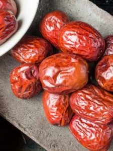 ​黑米和什么一起搭配煮粥最佳(黄小米怎么样煮粥最好)