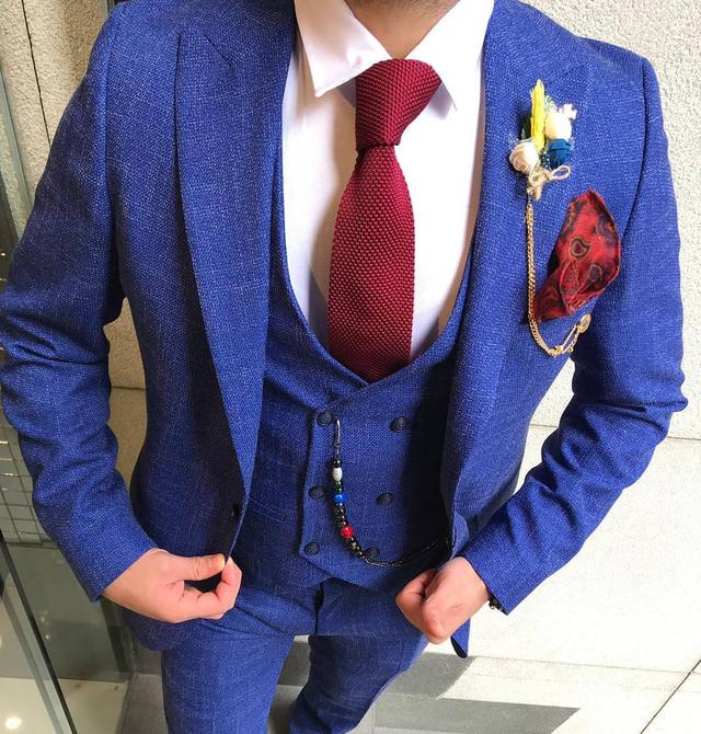 男士适合穿的休闲西装品牌有哪些（时尚品牌的华丽创意和潮流）(13)