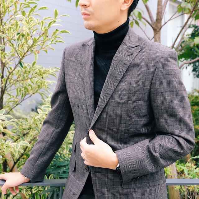 男士适合穿的休闲西装品牌有哪些（时尚品牌的华丽创意和潮流）(23)