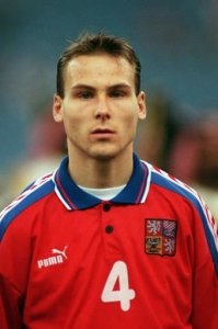 ​曾排名世界第2，却屡次爆冷出局，捷克足球黄金一代却让人怀念